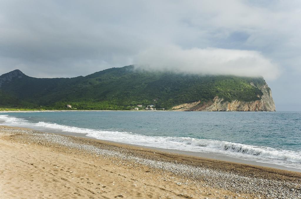 Villa Dolphin Apartments Petrovac Екстериор снимка