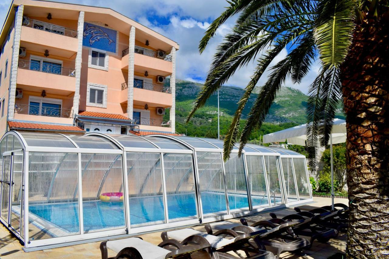 Villa Dolphin Apartments Petrovac Екстериор снимка