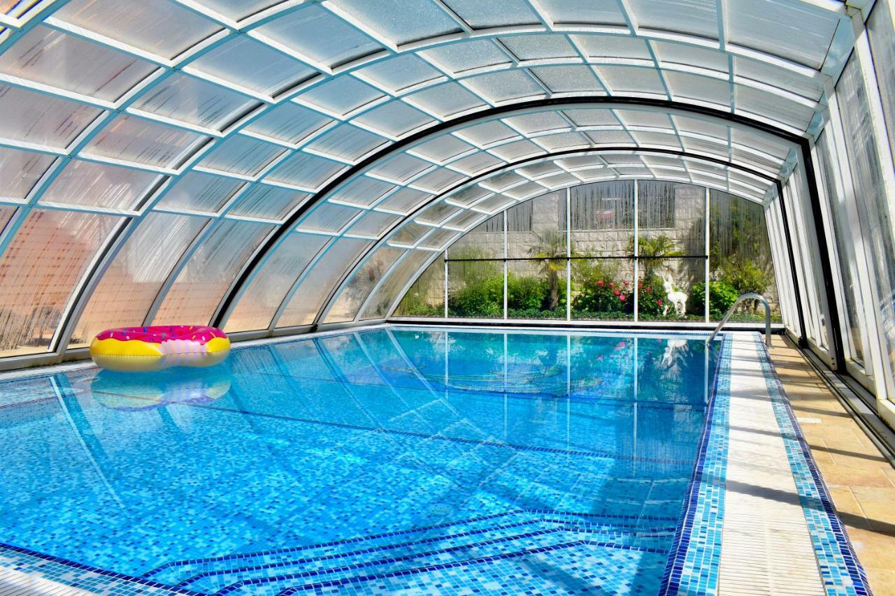 Villa Dolphin Apartments Petrovac Екстериор снимка