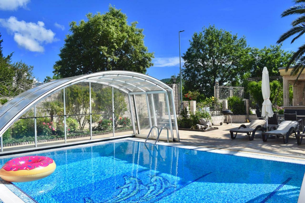 Villa Dolphin Apartments Petrovac Екстериор снимка